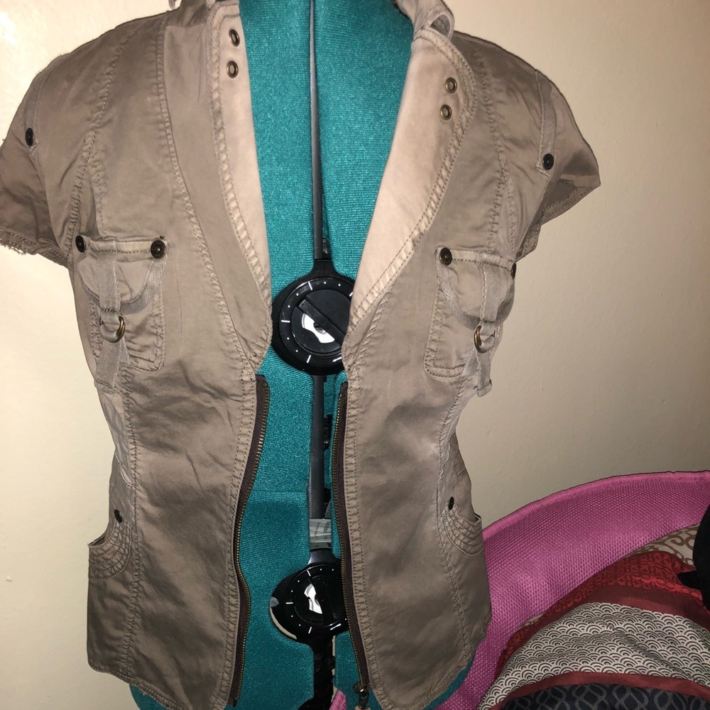 Guess short sleeve blazer.